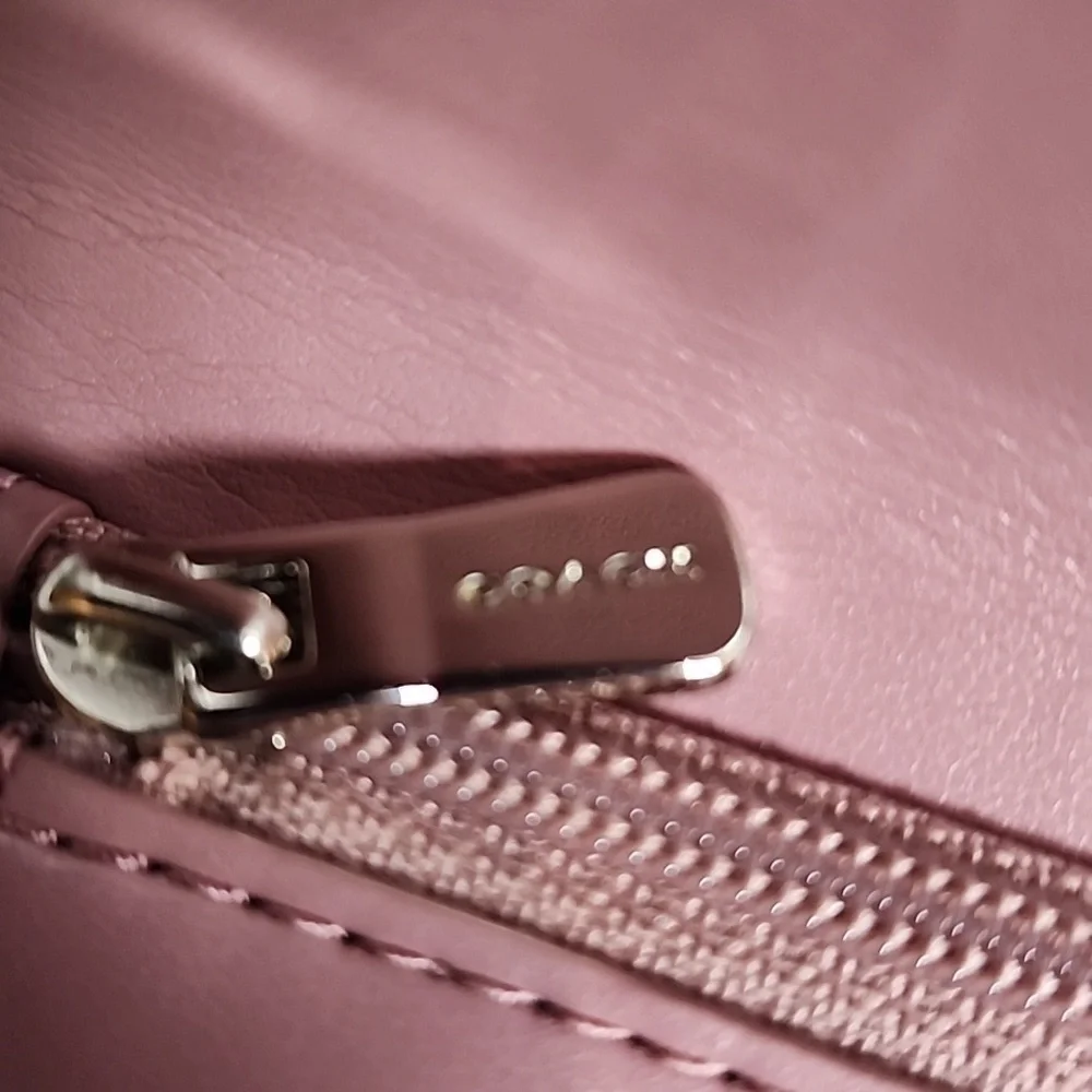 Coach Medium Envelope Wallet